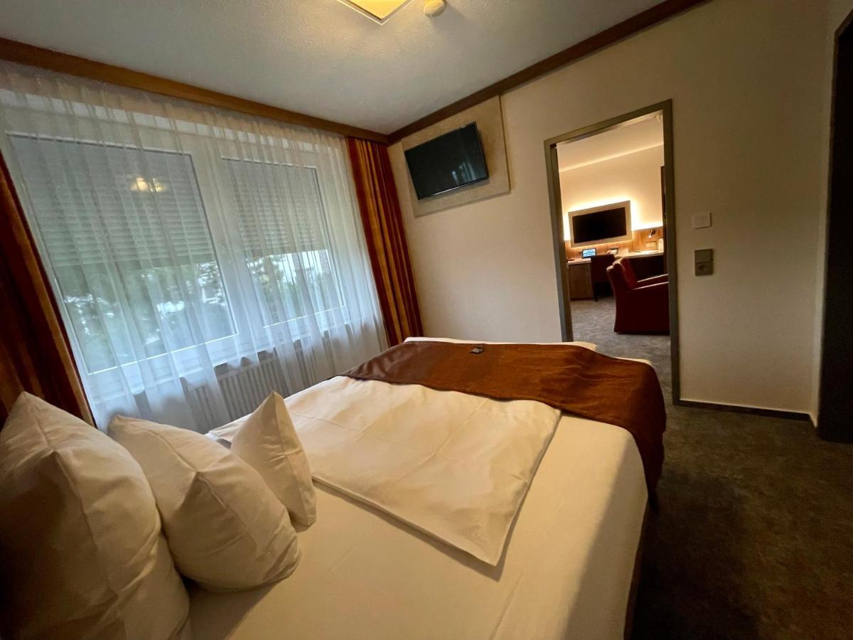 Hotel Merkur Landstuhl Zewnętrze zdjęcie